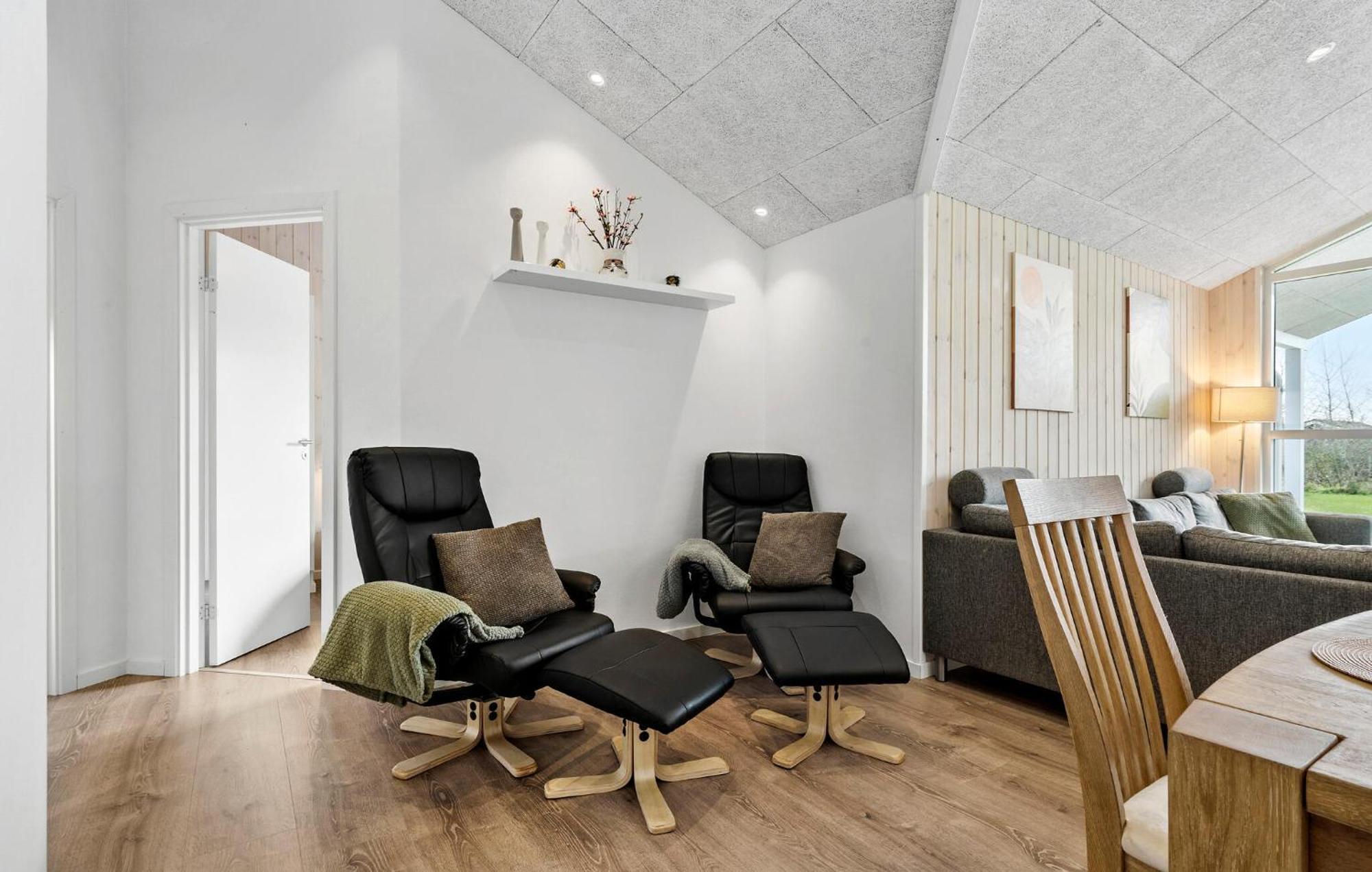 Beautiful Home In Tarm With Sauna Zewnętrze zdjęcie